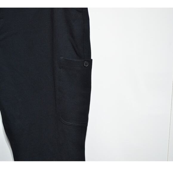 Duluth Trading Co Woman's Black Cargo Pants 16X33 - Picture 4 of 8